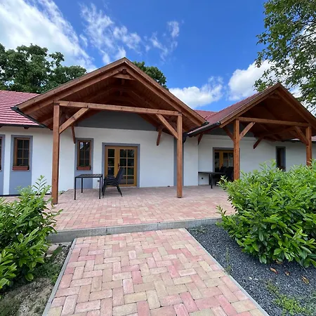 Kenessey Vendeghaz شقة *