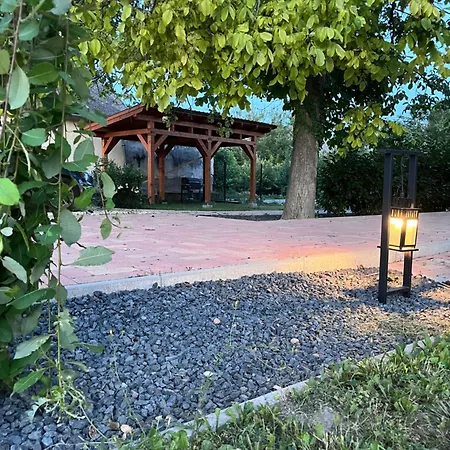 Kenessey Vendeghaz *