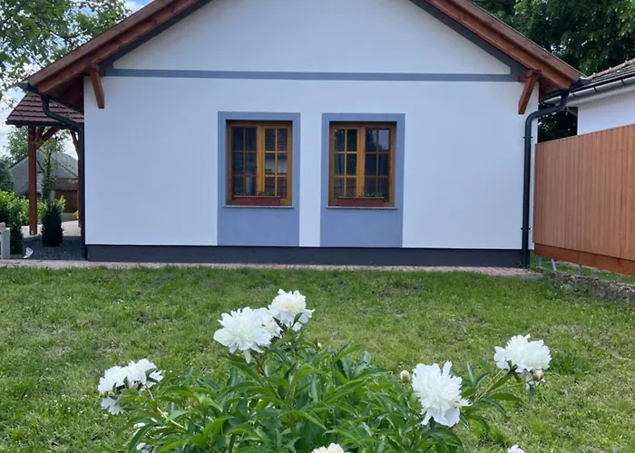 Appartamento Kenessey *